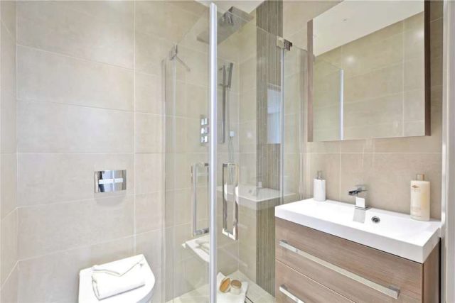  Image of 4 bedroom Detached house for sale in Victoria Park Road London E9 at South Hackney London Victoria Park, E9 7JN